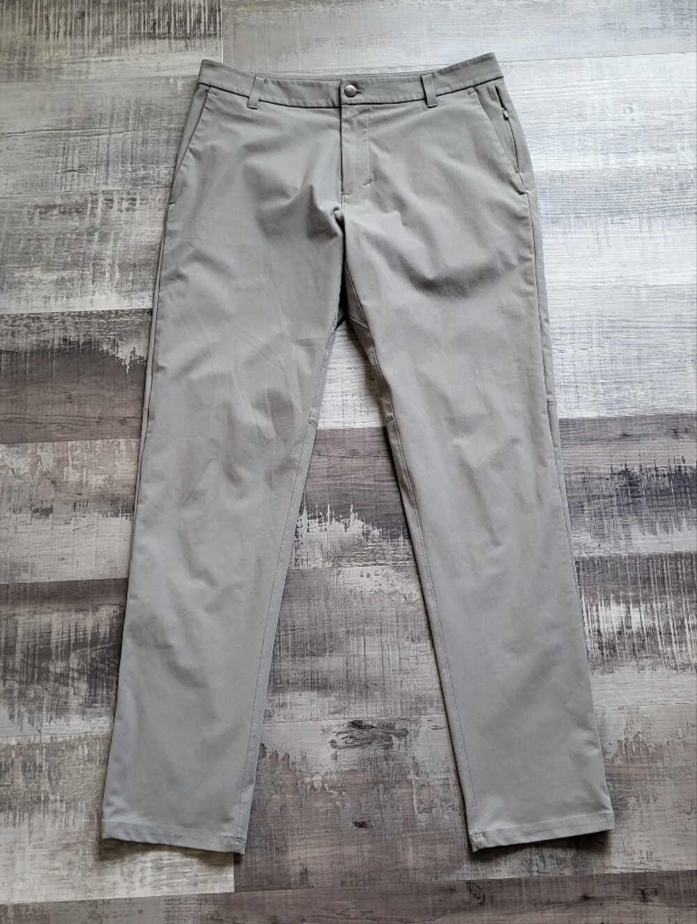 Lululemon Men’s Commission Pant 32x31 Warpstreme Khaki Stretch Golf Casual
